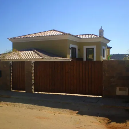 Villa Em1177 - 2 *